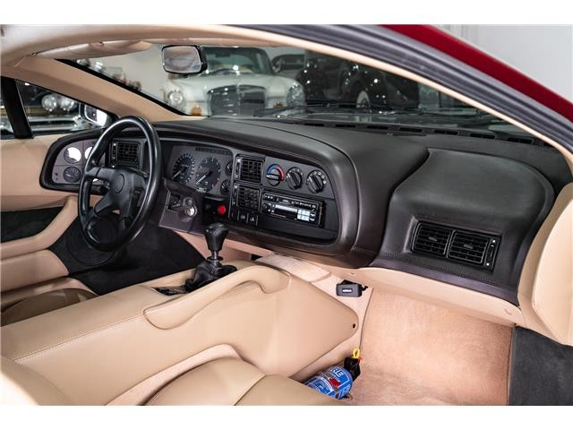 Jaguar-XJ220-1993-Coupe-21