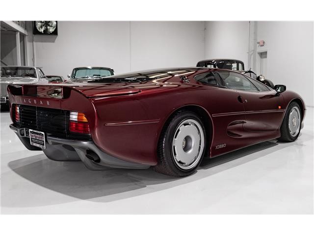 Jaguar-XJ220-1993-Coupe-5