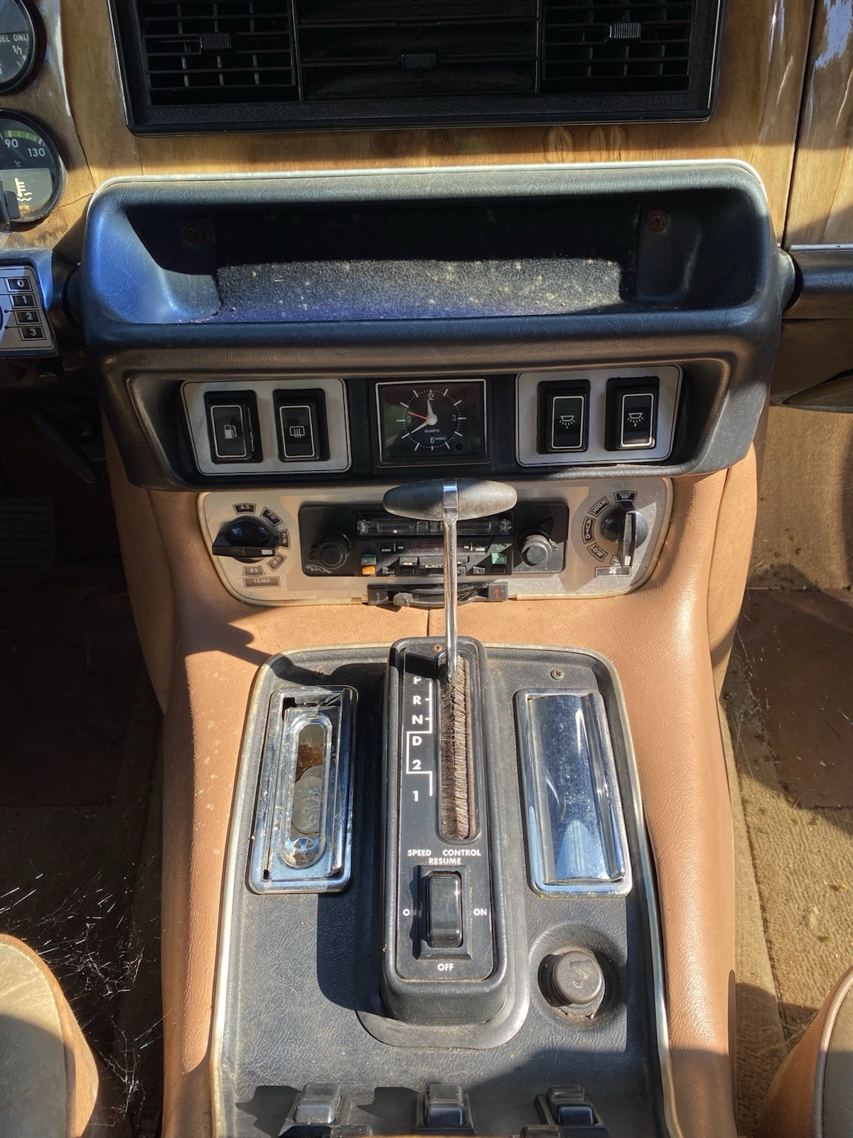 Jaguar-XJ6-1981-Sedan-17