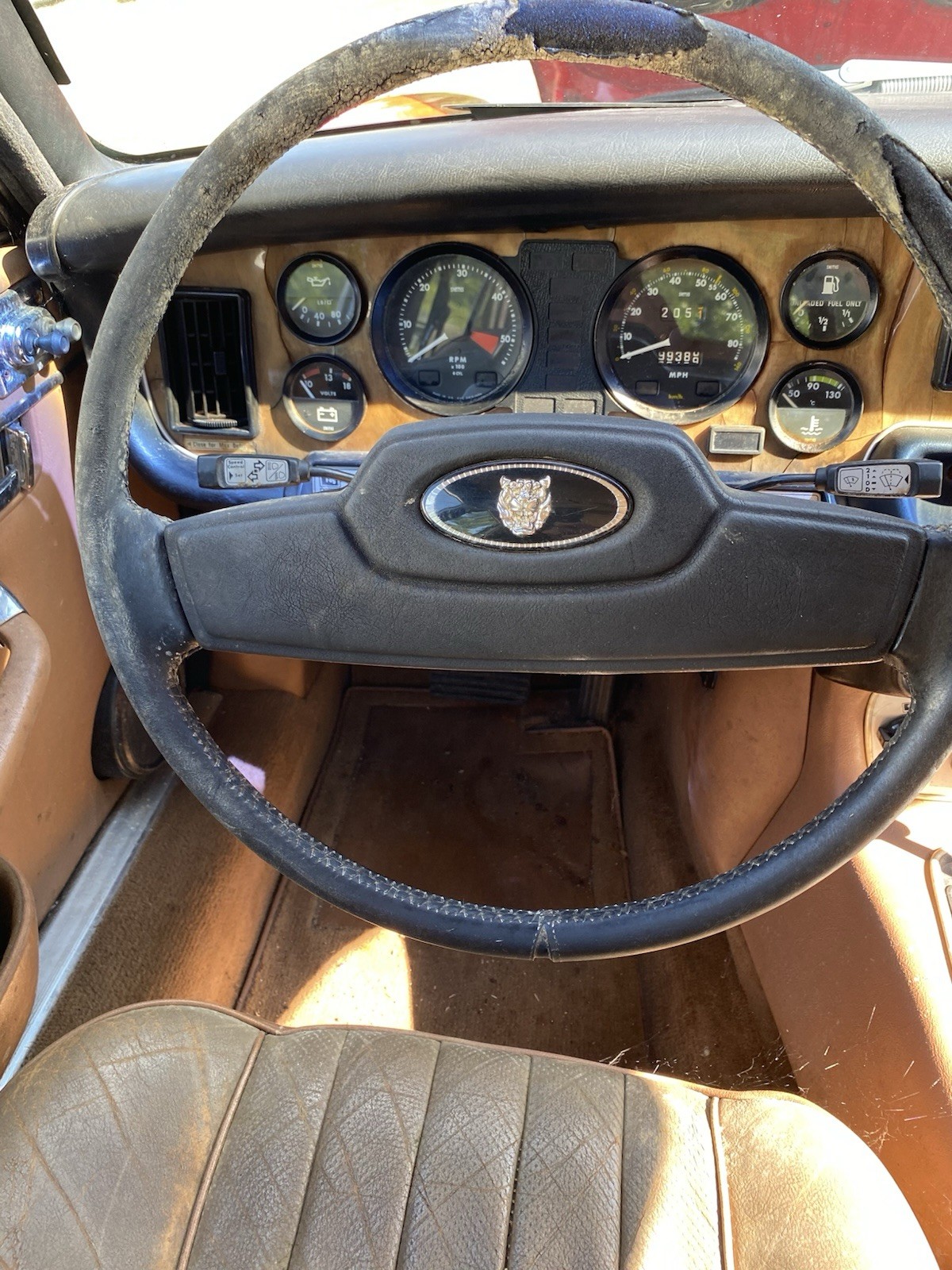 Jaguar-XJ6-1981-Sedan-18