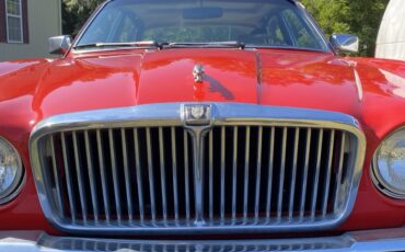 Jaguar-XJ6-1981-Sedan-2
