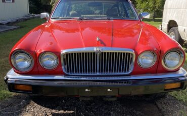 Jaguar-XJ6-1981-Sedan-3