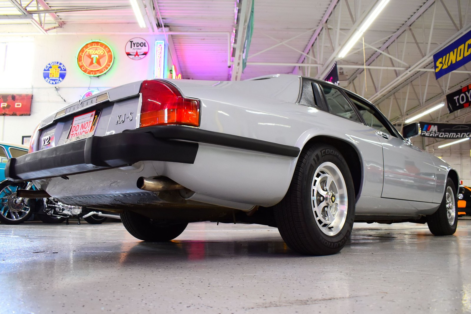 Jaguar-XJS-1978-Coupe-12