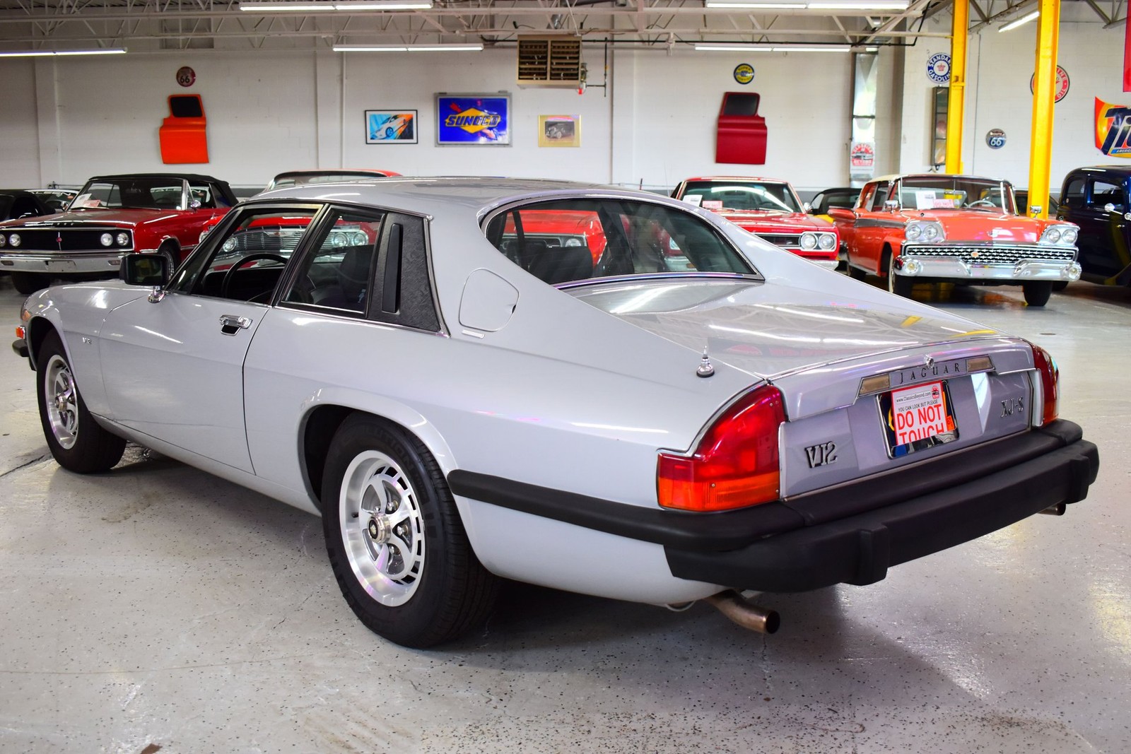 Jaguar-XJS-1978-Coupe-16