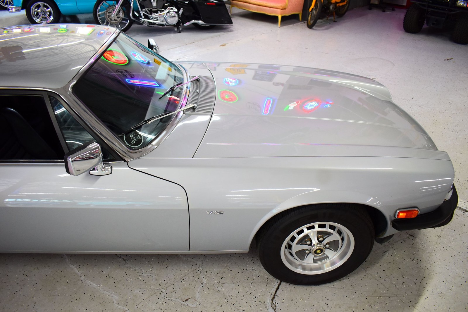 Jaguar-XJS-1978-Coupe-4