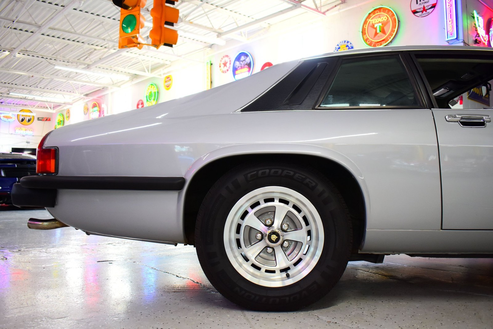 Jaguar-XJS-1978-Coupe-7
