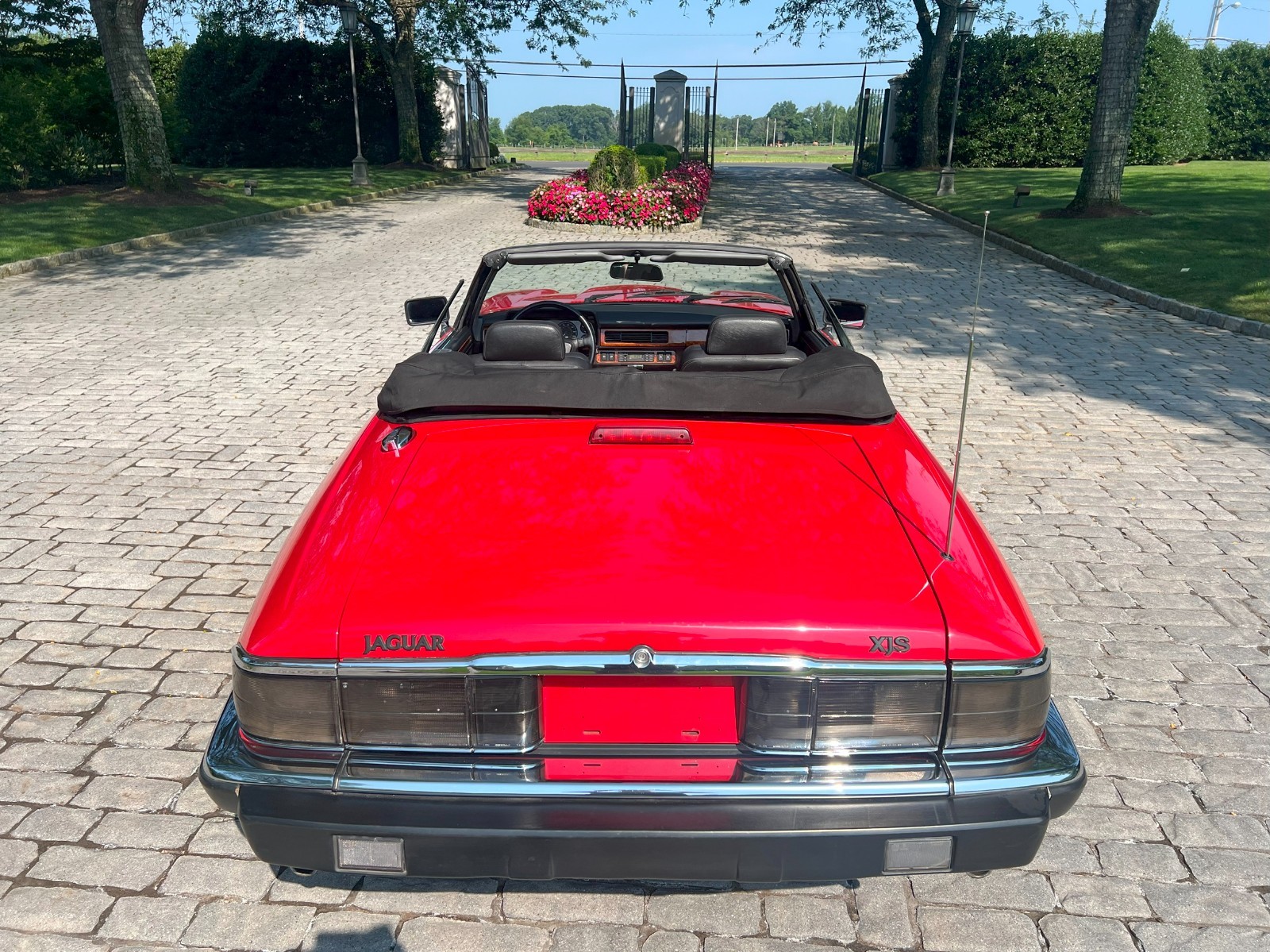 Jaguar-XJS-1993-Convertible-10