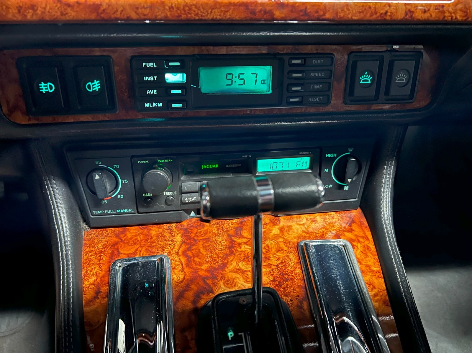 Jaguar-XJS-1993-Convertible-28