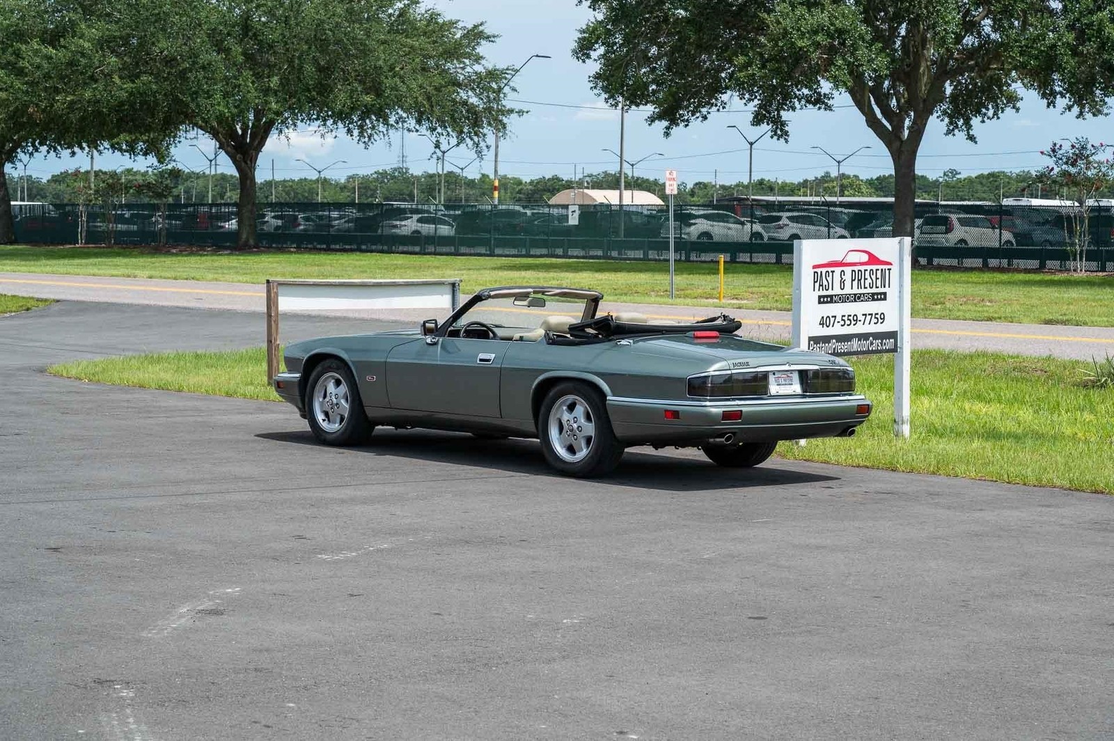 Jaguar-XJS-1995-2-Door-19
