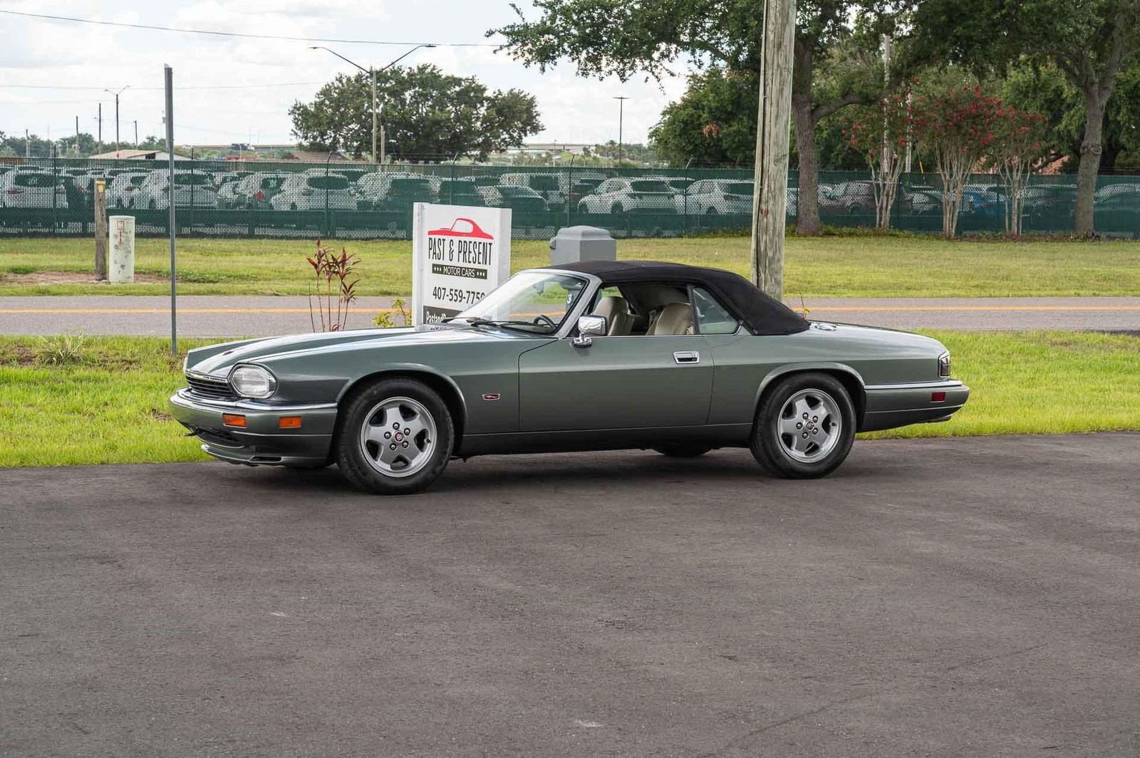 Jaguar-XJS-1995-2-Door-23