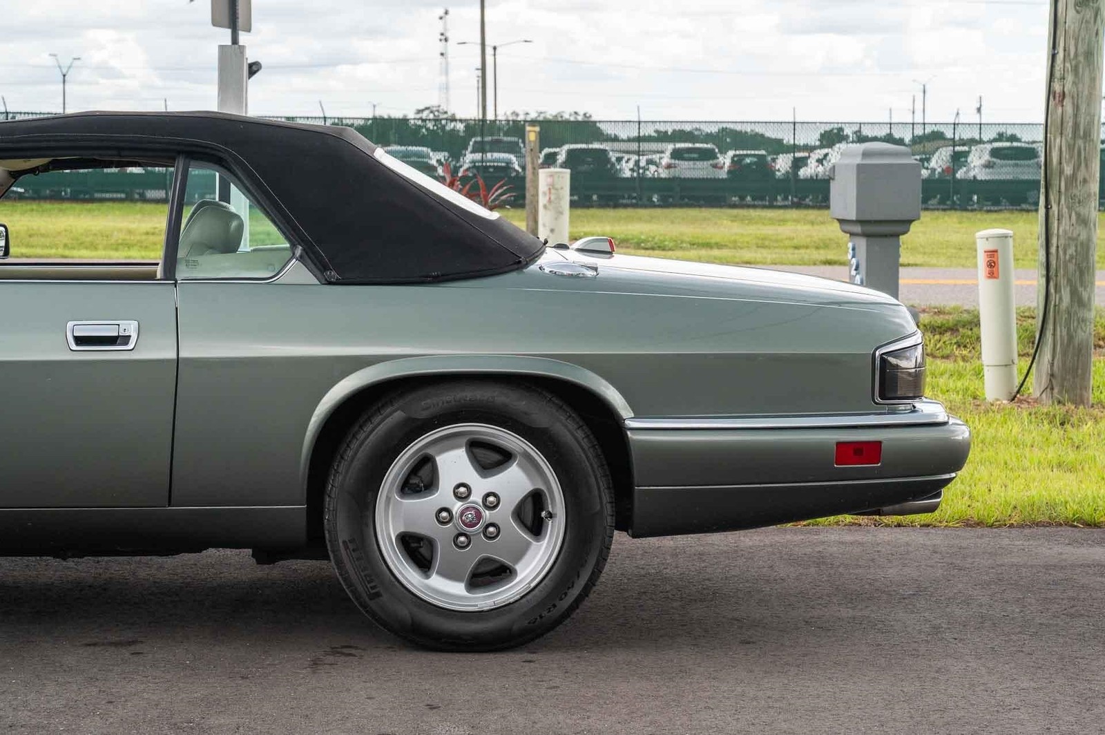 Jaguar-XJS-1995-2-Door-27