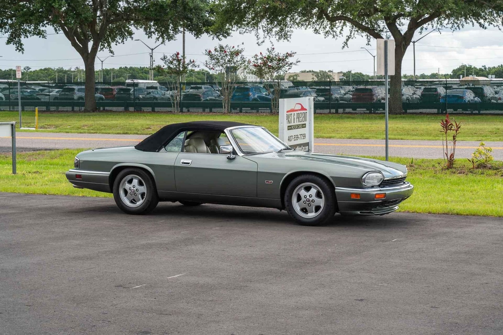 Jaguar-XJS-1995-2-Door-37
