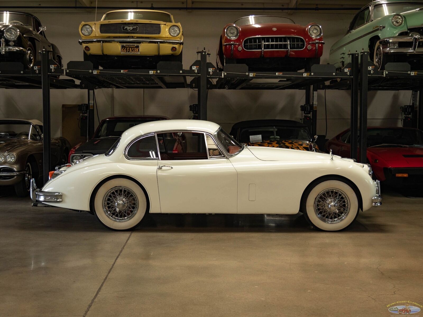 Jaguar-XK-150-1959-2-Door-Coupe-2