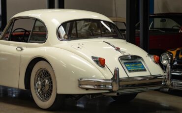 Jaguar-XK-150-1959-2-Door-Coupe-22