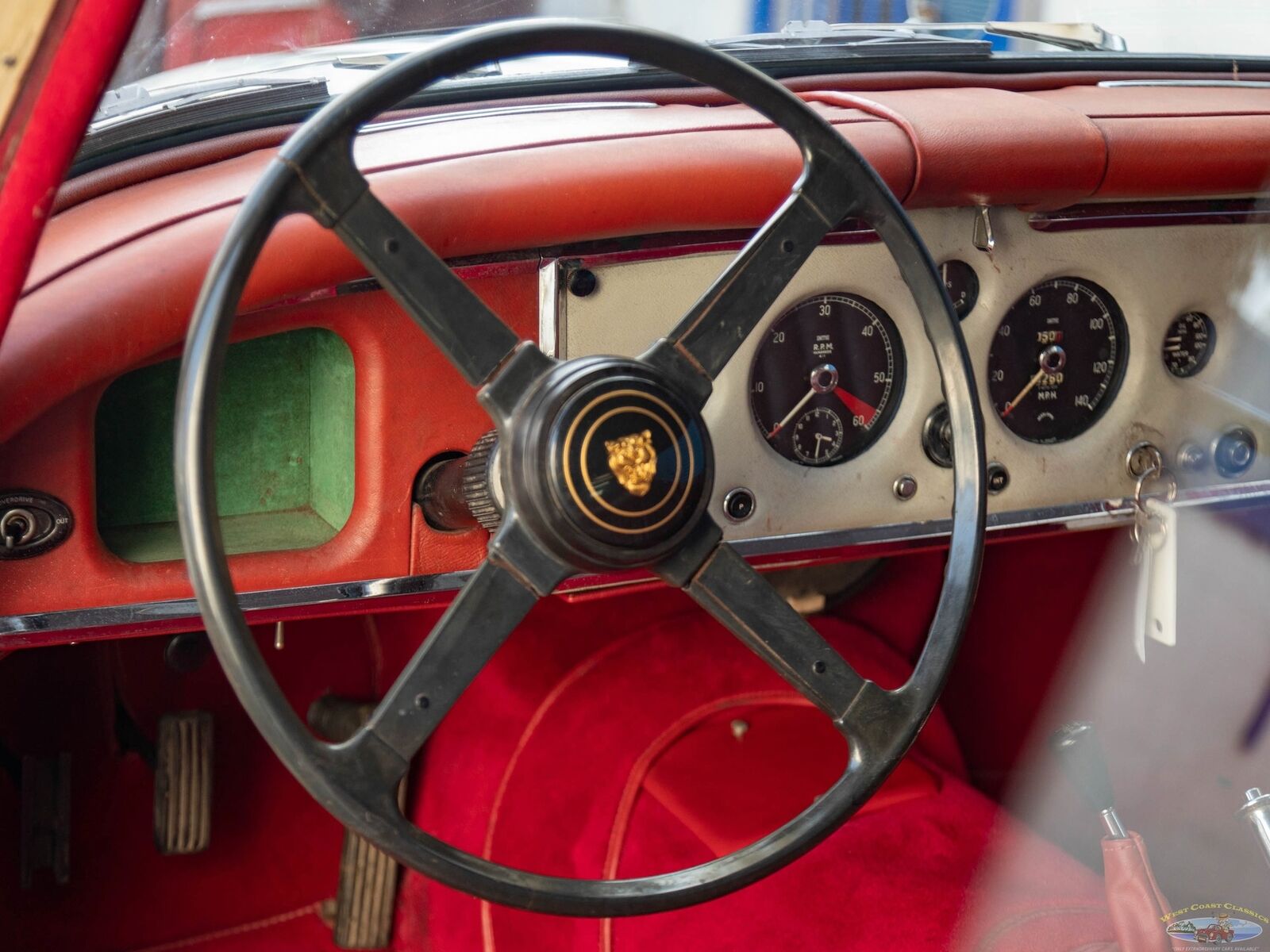 Jaguar-XK-150-1959-2-Door-Coupe-32