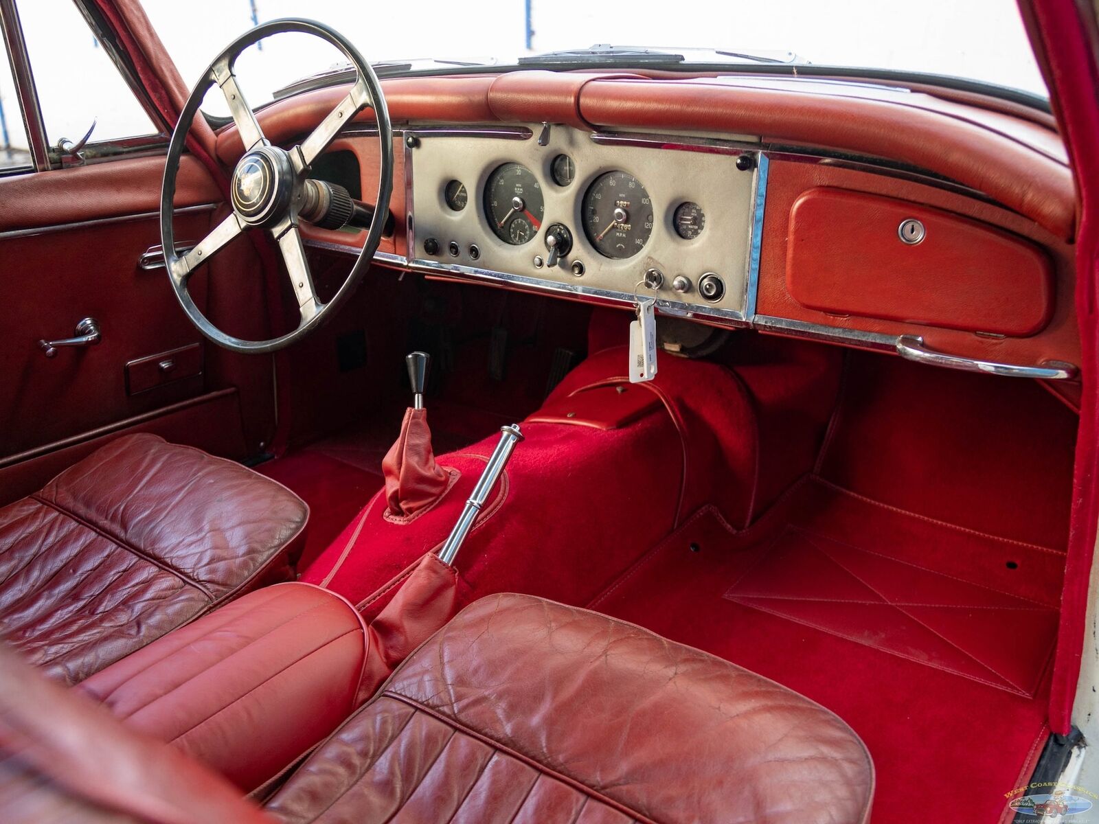 Jaguar-XK-150-1959-2-Door-Coupe-37