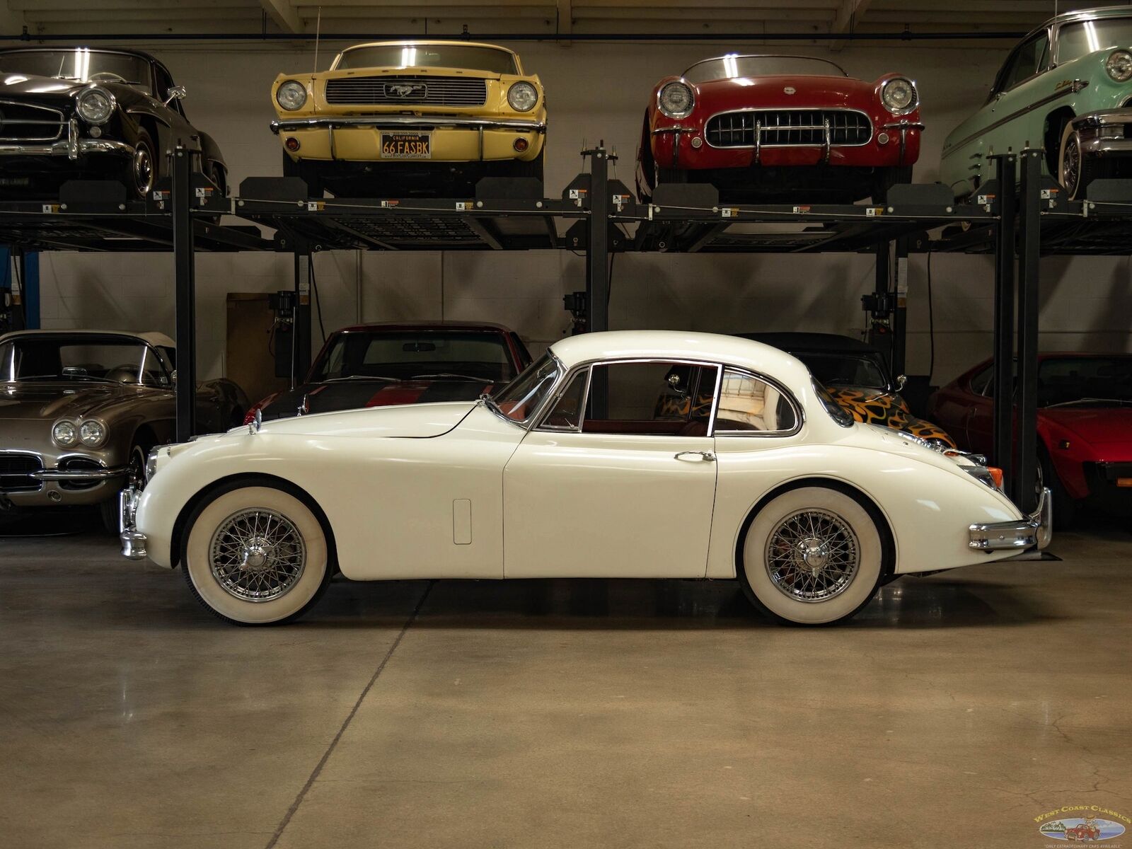 Jaguar-XK-150-1959-2-Door-Coupe-5