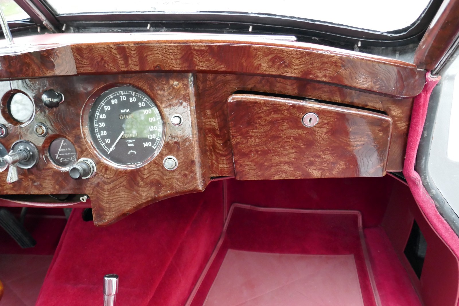 Jaguar-XK-1952-15