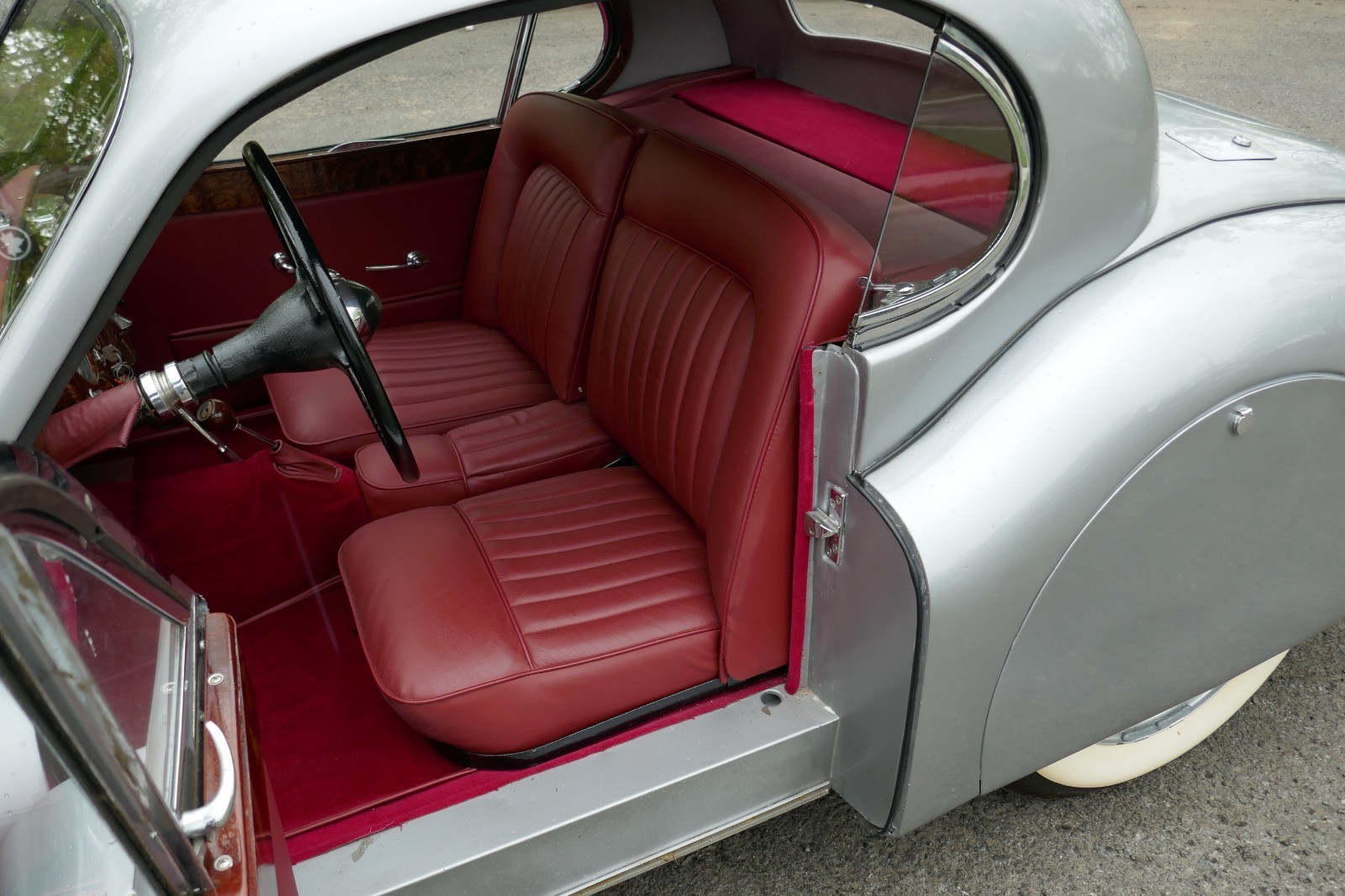 Jaguar-XK-1952-8