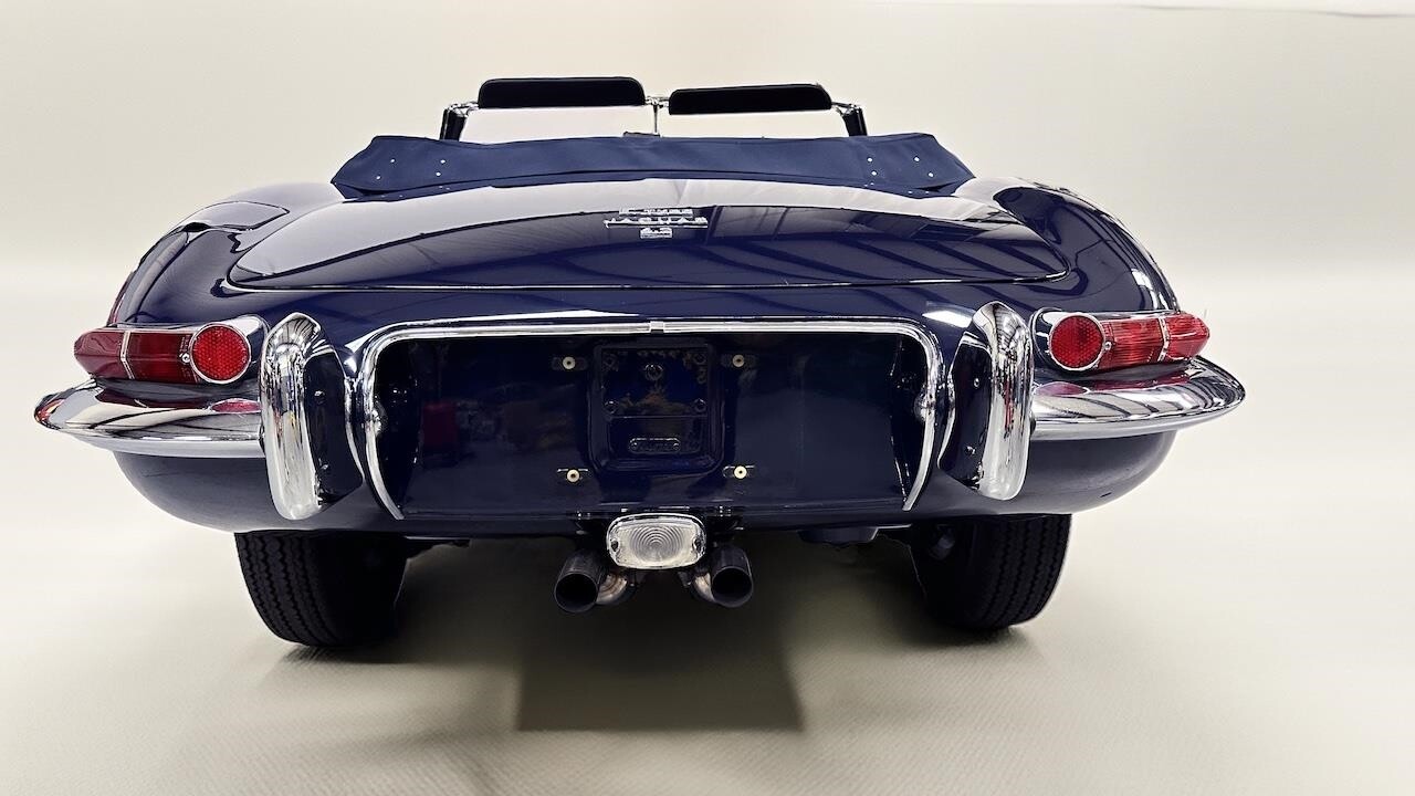 Jaguar-XK-1968-Convertible-16