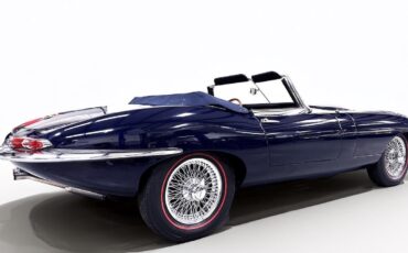 Jaguar-XK-1968-Convertible-18
