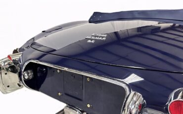 Jaguar-XK-1968-Convertible-25