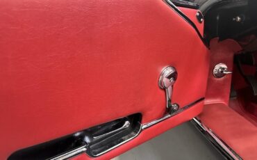 Jaguar-XK-1968-Convertible-30