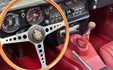 Jaguar-XK-1968-Convertible-34