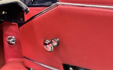 Jaguar-XK-1968-Convertible-39