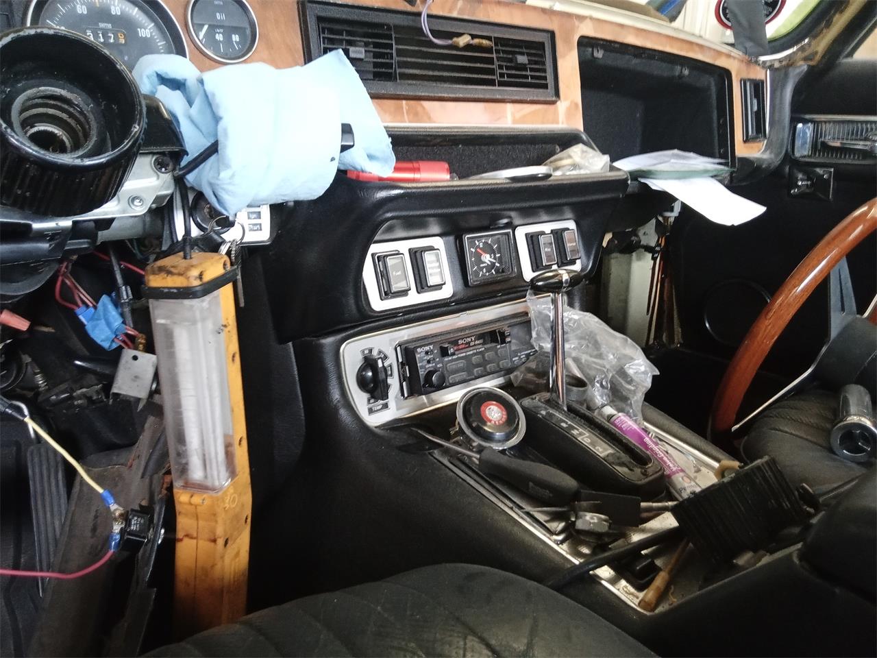 Jaguar-Xj6-1974-Yellow-Dark-Brown-30