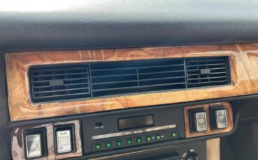 Jaguar-Xjs-1989-Black-Tan-45