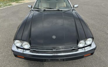 Jaguar-Xjs-1989-Black-Tan-5