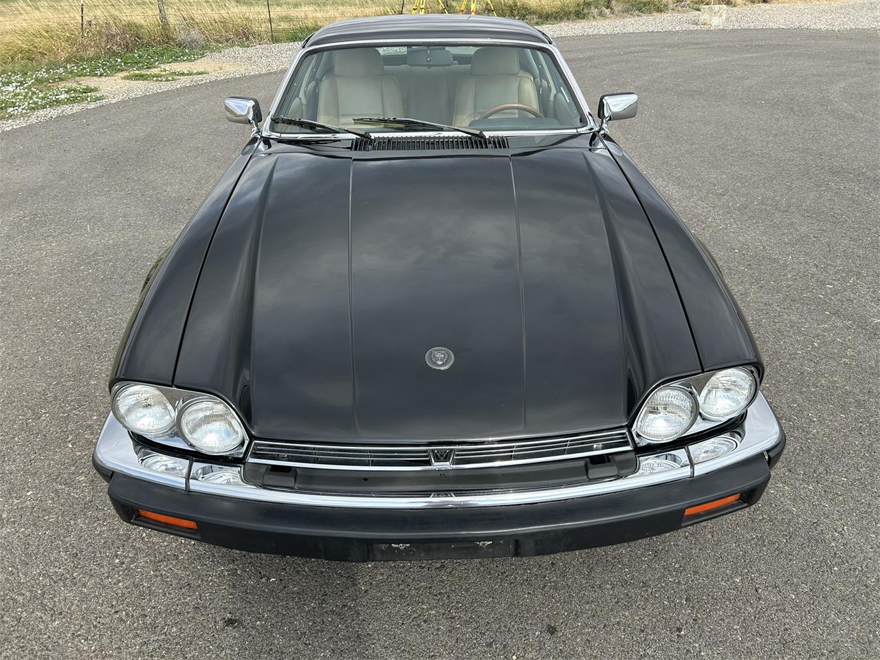 Jaguar-Xjs-1989-Black-Tan-5