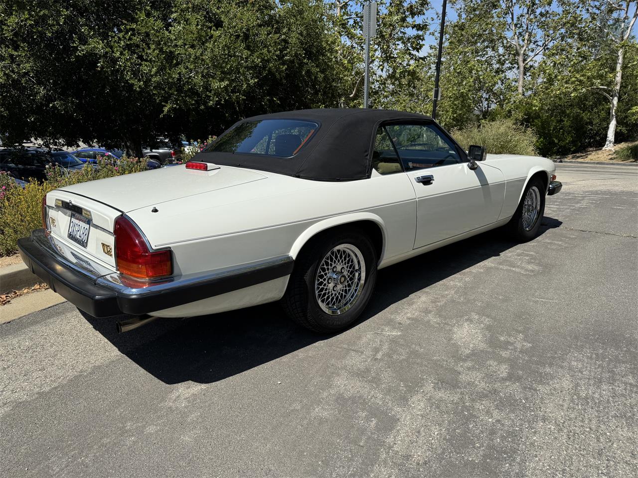 Jaguar-Xjs-1990-White-Barley-10
