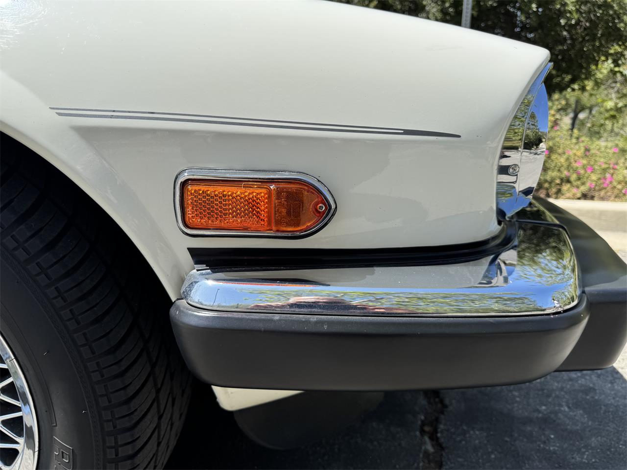 Jaguar-Xjs-1990-White-Barley-14