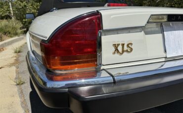 Jaguar-Xjs-1990-White-Barley-17