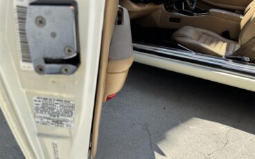 Jaguar-Xjs-1990-White-Barley-25