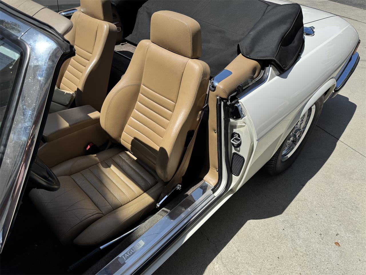 Jaguar-Xjs-1990-White-Barley-27