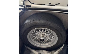 Jaguar-Xjs-1990-White-Barley-62