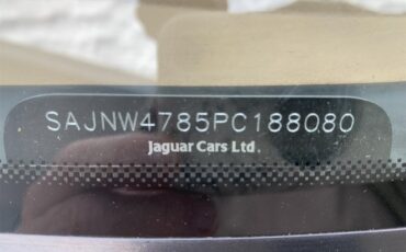 Jaguar-Xjs-1993-Glacier-white-Barley-38