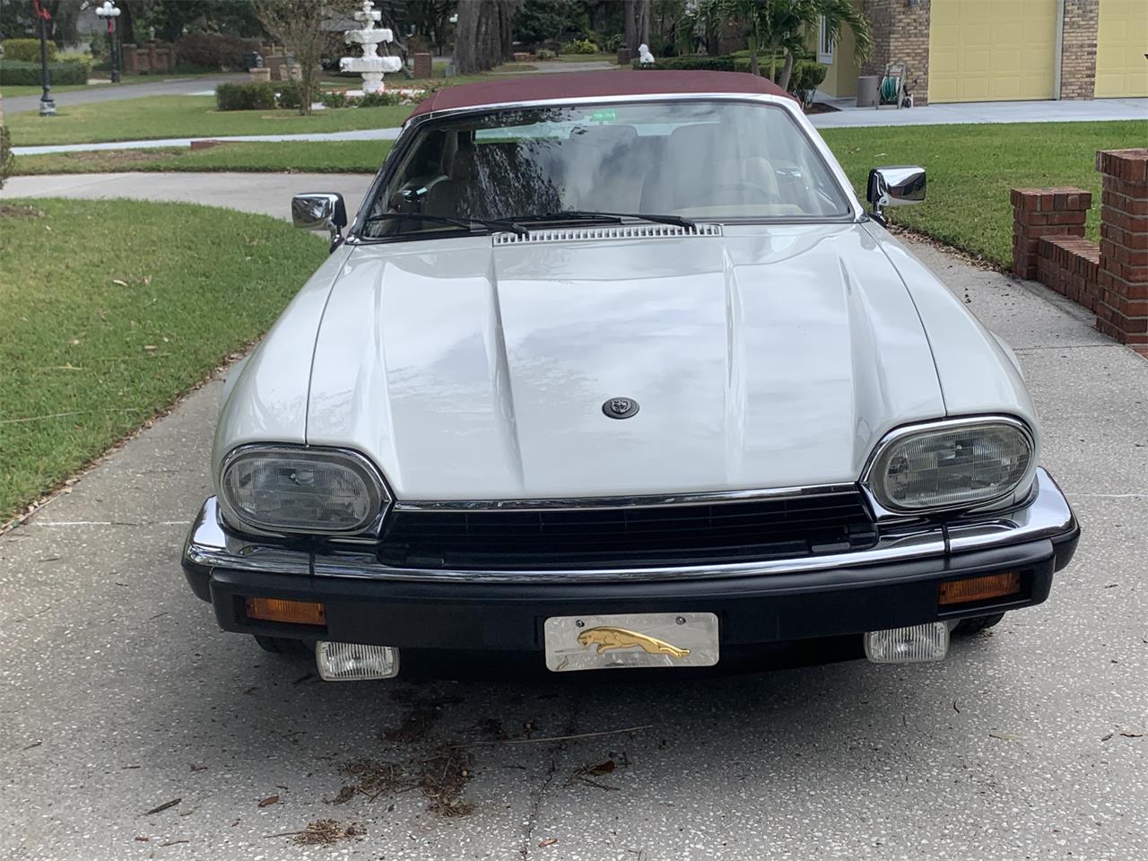 Jaguar-Xjs-1993-Glacier-white-Barley-40