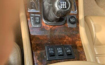 Jaguar-Xjs-1993-Glacier-white-Barley-45