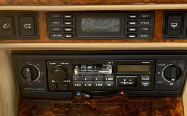 Jaguar-Xjs-1993-Glacier-white-Barley-51