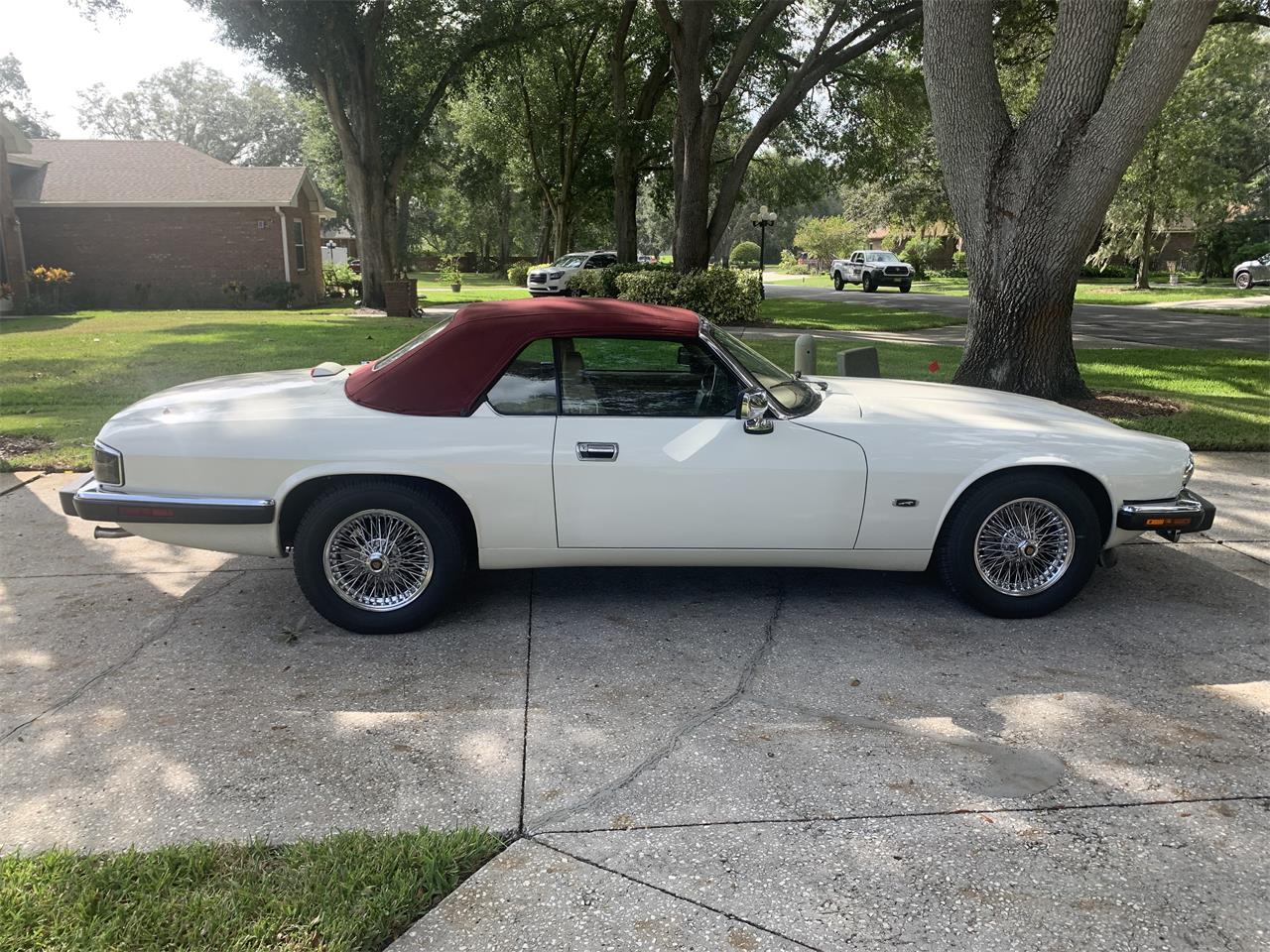 Jaguar-Xjs-1993-Glacier-white-Barley-8