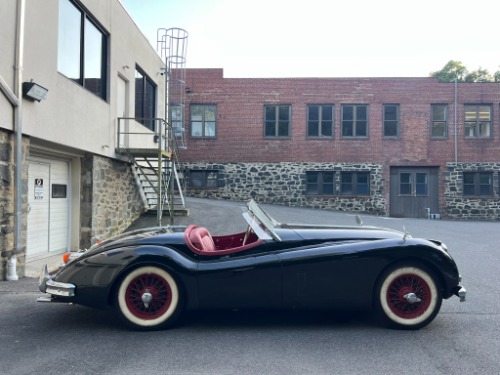 Jaguar-Xk140-1955-Black-Red-2