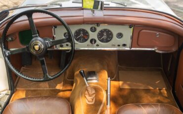Jaguar-Xk150-1960-White-Brown-17