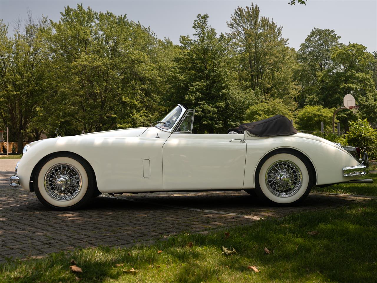 Jaguar-Xk150-1960-White-Brown-3