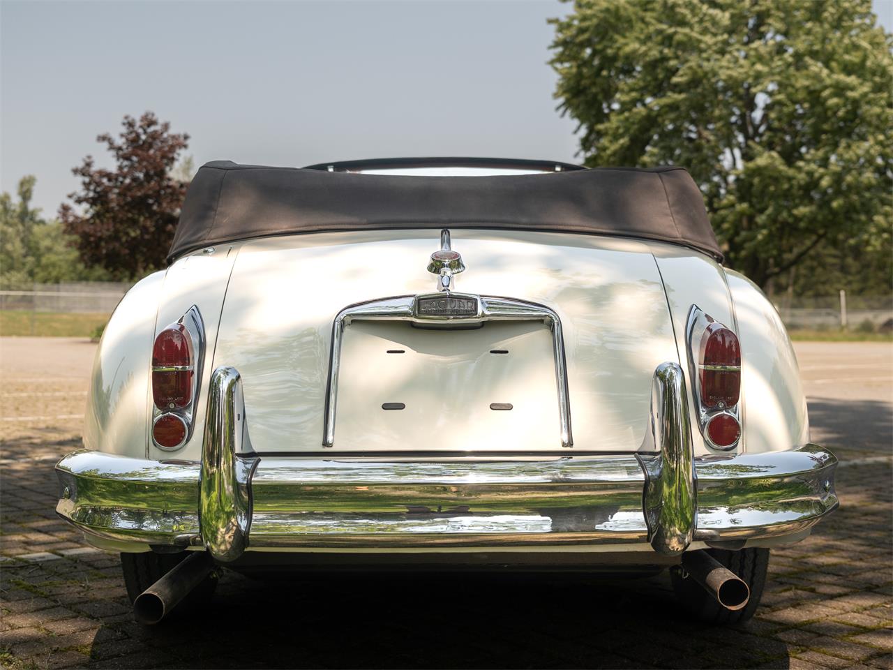 Jaguar-Xk150-1960-White-Brown-5