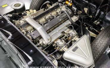 Jaguar-Xke-1968-Black-Black-1