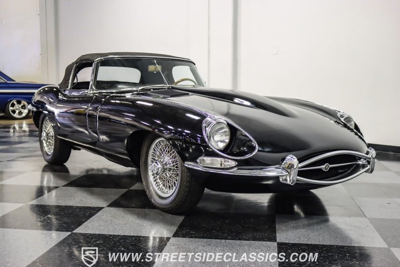 Jaguar-Xke-1968-Black-Black-21